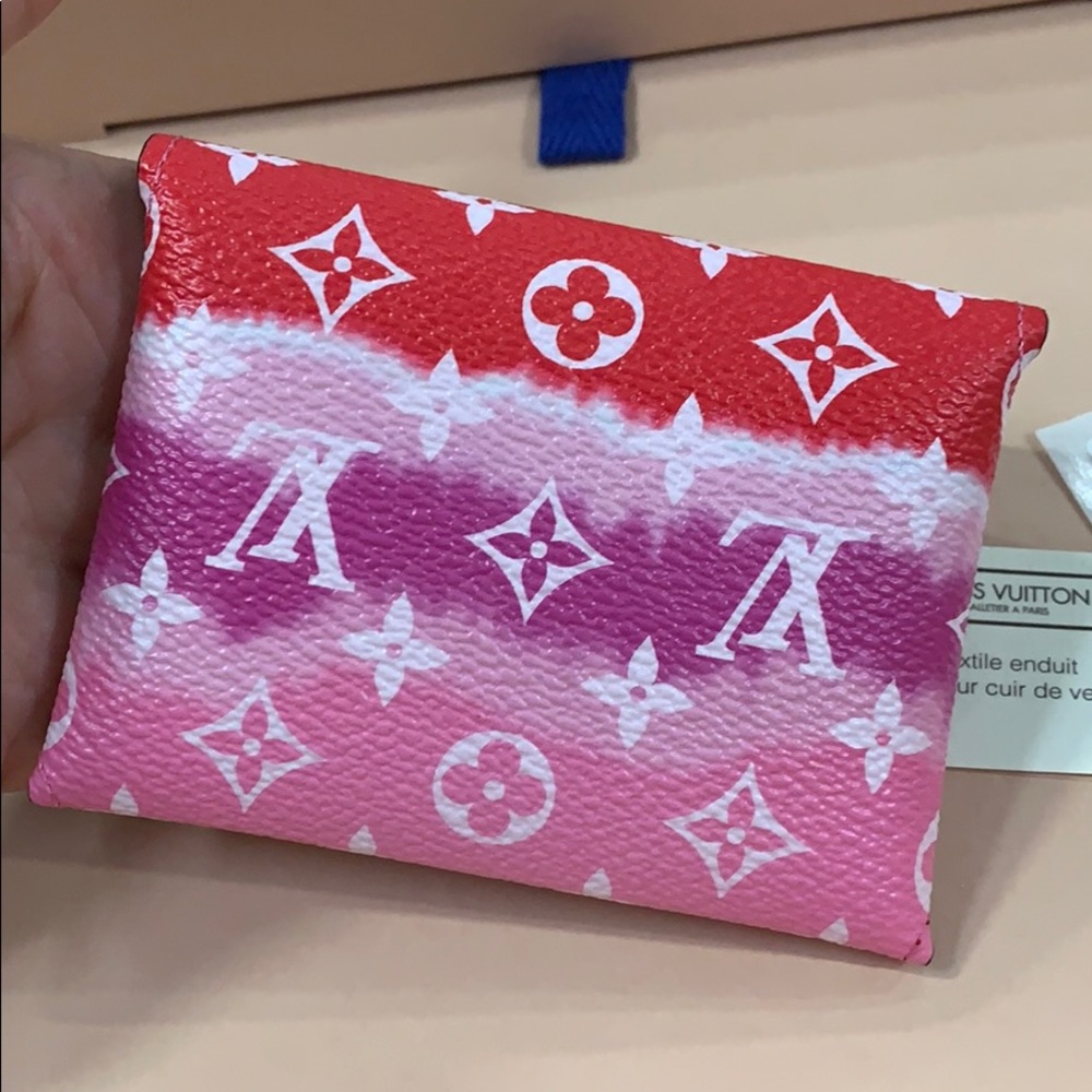 💕 BRAND NEW 💕 LV ESCALE KIRIGAMI POUCH (SMALL) - Picture 5 of 5